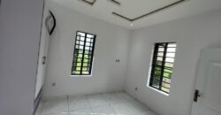 5 BEDROOM FULLY DETACHED DUPLEX